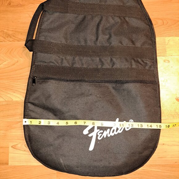 Fender® Guitar Carry Case Gig Bag Black,Soft Shell - Picture 8 of 12